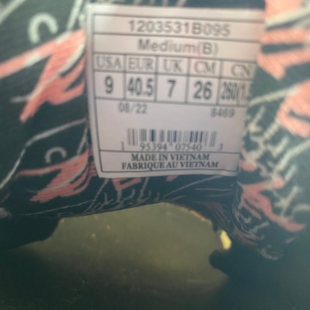 Brooks Adrenaline GTS 22 Running Shoes Womens 9 Teal Pink Graffiti NYC Marathon - Picture 3 of 12